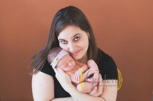 Lake Zurich, IL newborn photographer