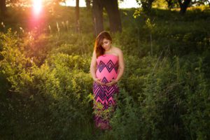 outdoor maternity photographer