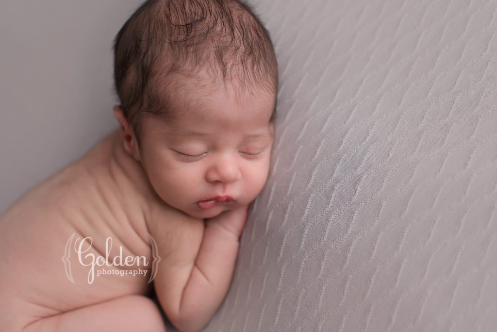 newborn photographer IL