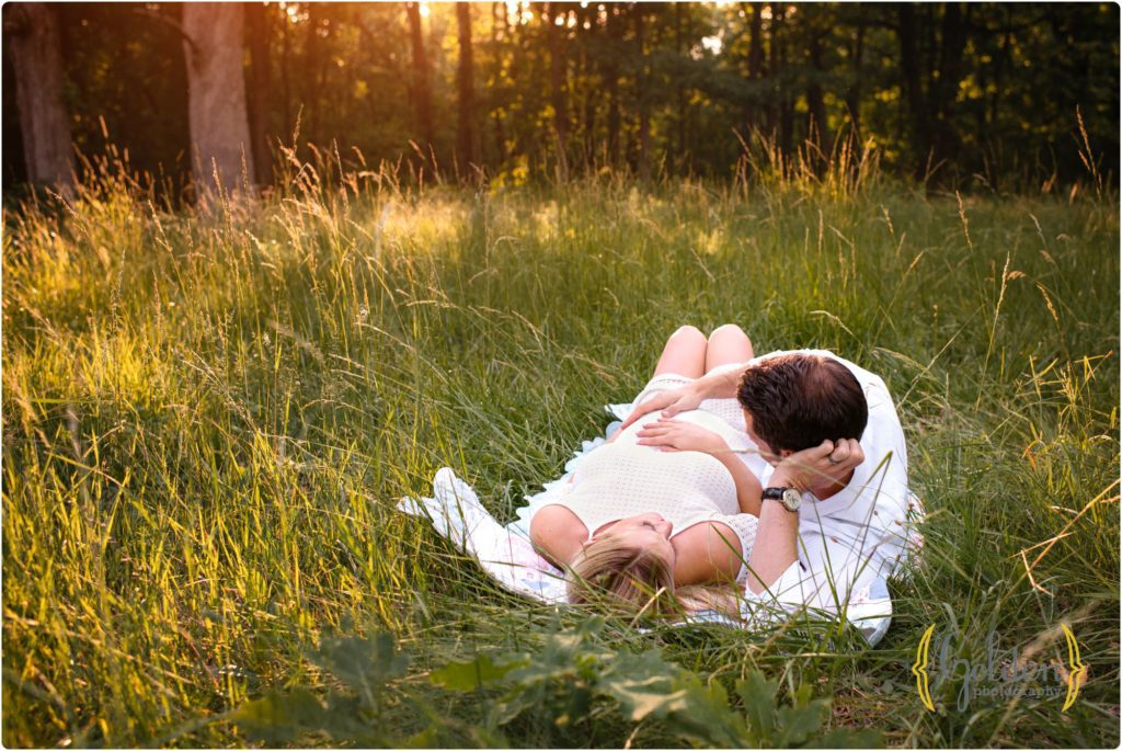 Chicago suburbs maternity photos