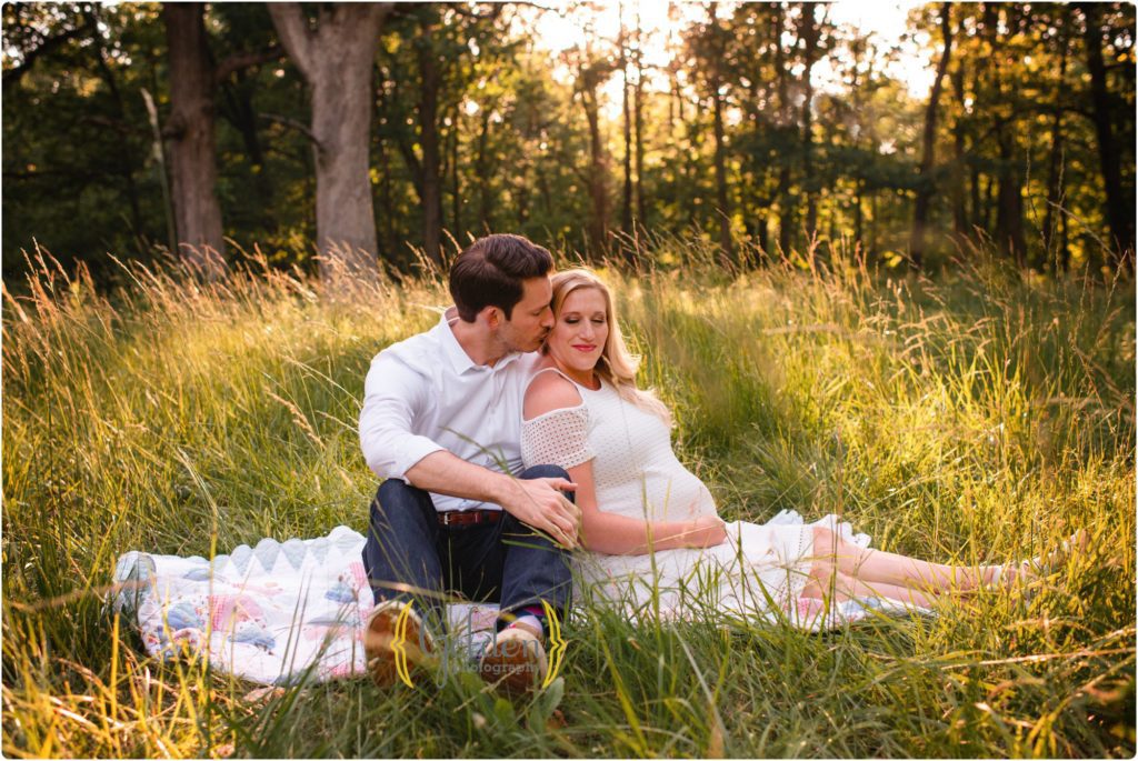 outdoor pregnancy photos