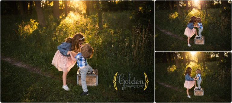 photo of siblings outdoors in Lake County IL